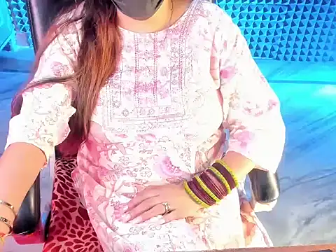 Snapshot of ShylaGill chatting on September 2025 03:04:02 PM ShylaGill online show from September 2025 03:04:02 PM