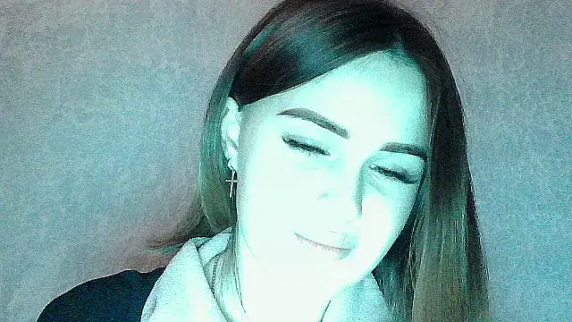 SweetLoraa online show from December 2025 05:11:02 PM