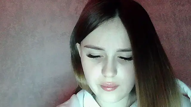 SweetLoraa online show from February 2026 07:23:02 PM