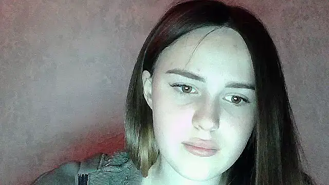 SweetLoraa online show from May 2026 06:37:01 PM