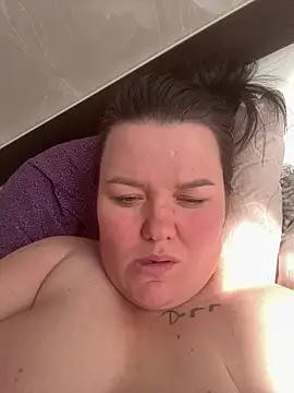 SunnyLeila2101 online show from March 2026 12:22:01 PM