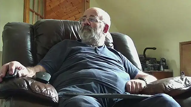 janzer13 online show from September 2025 12:48:01 PM