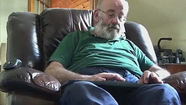 janzer13 online show from September 2025 12:49:02 PM