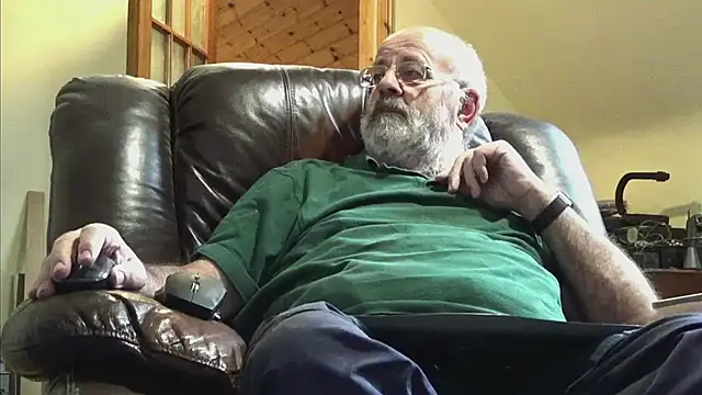 janzer13 online show from September 2025 12:48:01 PM