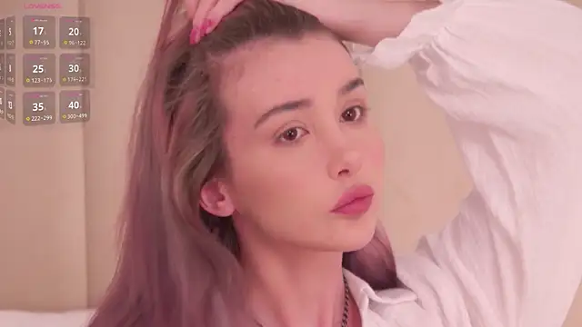 Snapshot of Nesolla chatting on November 2025 06:10:01 PM Nesolla online show from November 2025 06:10:01 PM