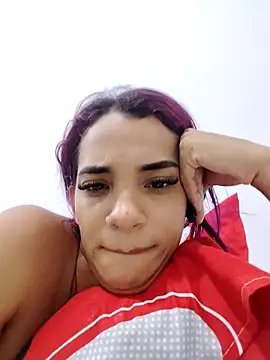 cris dulce online show from April 2026 08:18:01 PM