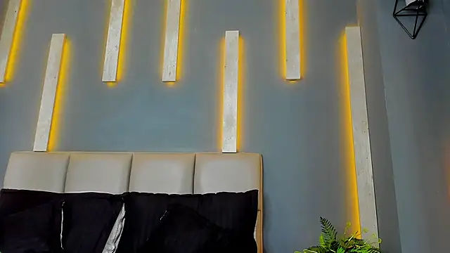 Snapshot of VenusBlazer chatting on September 2025 12:07:01 PM VenusBlazer online show from September 2025 12:07:01 PM
