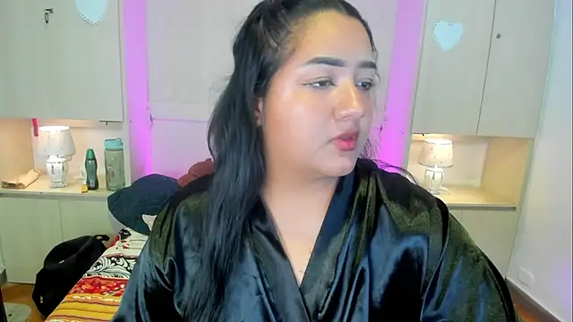 LilyWhitney online show from September 2025 04:01:01 AM