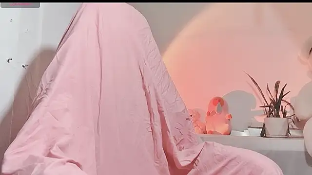 Vessi-babe online show from October 2025 06:46:01 AM