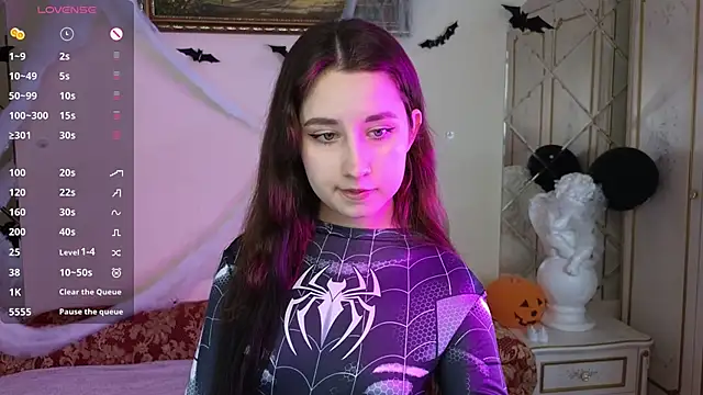 Eva Maller online show from October 2025 04:46:01 AM