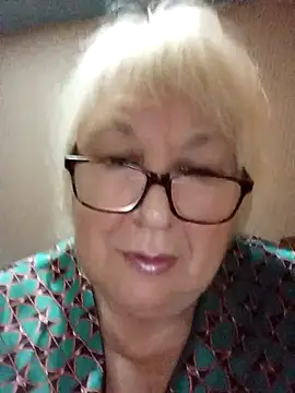 Alexia64231 online show from November 2025 09:05:02 PM