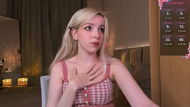 peachii meow online show from September 2025 01:33:02 PM