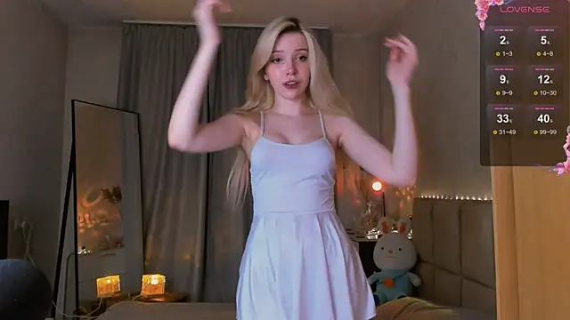 peachii meow online show from October 2025 02:57:01 PM