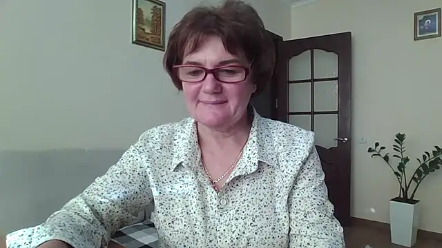 Snapshot of Galina56301 chatting on September 2025 03:25:01 PM Galina56301 online show from September 2025 03:25:01 PM