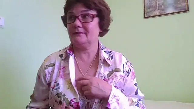 Snapshot of Galina56301 chatting on October 2025 12:34:02 PM Galina56301 online show from October 2025 12:34:02 PM