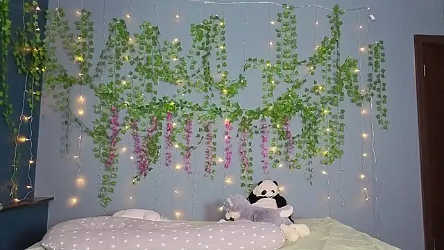 Lillie Berry online show from July 2026 04:26:01 AM