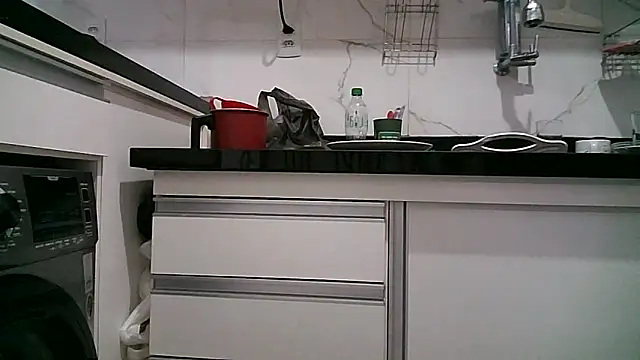 Snapshot of misticamey chatting on November 2025 05:24:01 PM misticamey online show from November 2025 05:24:01 PM