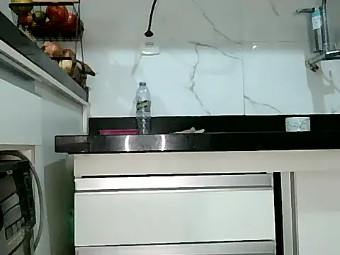 misticamey online show from April 2026 10:40:01 PM