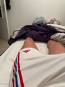 Snapshot of HommeSecret- chatting on October 2025 06:17:02 PM HommeSecret- online show from October 2025 06:17:02 PM