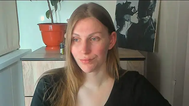 Snapshot of JuliaMuuun chatting on April 2026 09:34:03 PM JuliaMuuun online show from April 2026 09:34:03 PM