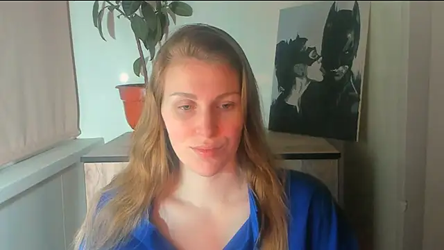 Snapshot of JuliaMuuun chatting on April 2026 10:40:01 PM JuliaMuuun online show from April 2026 10:40:01 PM