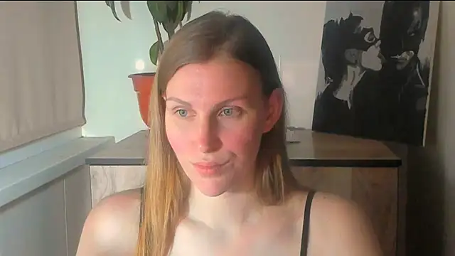 Snapshot of JuliaMuuun chatting on April 2026 10:21:02 PM JuliaMuuun online show from April 2026 10:21:02 PM