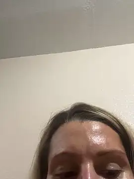 Snapshot of BaddieBossXX2 chatting on November 2025 06:02:01 AM BaddieBossXX2 online show from November 2025 06:02:01 AM