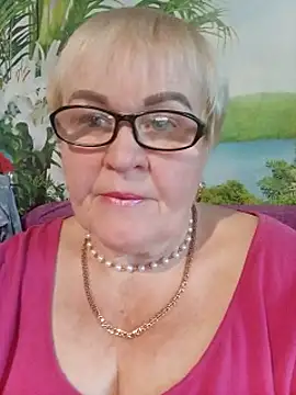 VioletSweet5566 online show from September 2025 03:33:01 PM