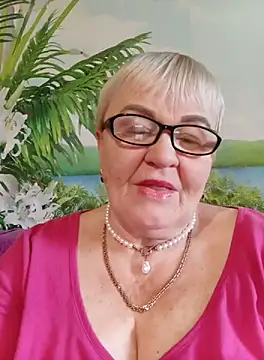 VioletSweet5566 online show from October 2025 10:36:01 AM