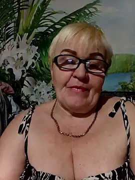 VioletSweet5566 online show from December 2025 04:57:01 PM