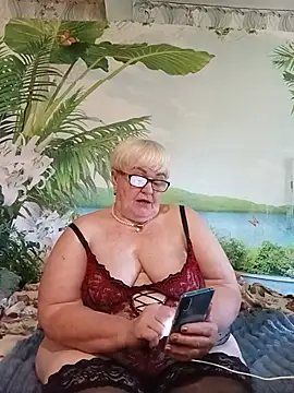 Snapshot of VioletSweet5566 chatting on July 2026 06:52:02 AM VioletSweet5566 online show from July 2026 06:52:02 AM