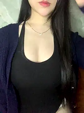 Snapshot of Lyly11 chatting on December 2025 01:56:02 AM Lyly11 online show from December 2025 01:56:02 AM