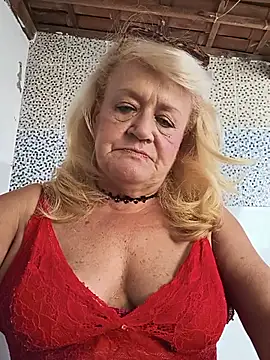 Snapshot of Belladama61 chatting on June 2026 05:22:02 PM Belladama61 online show from June 2026 05:22:02 PM