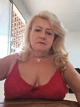 Snapshot of Belladama61 chatting on July 2026 11:23:02 AM Belladama61 online show from July 2026 11:23:02 AM