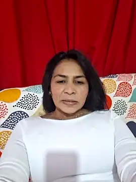 Snapshot of floresblancas chatting on May 2026 02:37:01 PM floresblancas online show from May 2026 02:37:01 PM