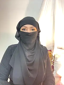 Amyraa  online show from October 2025 02:40:02 PM