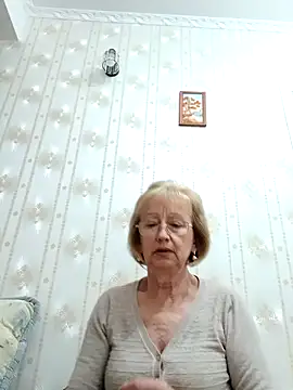 AlikaSwan5821 online show from September 2025 07:41:01 PM