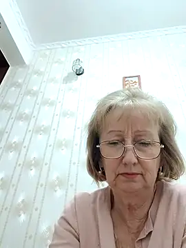 AlikaSwan5821 online show from November 2025 07:46:02 PM