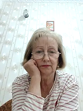 AlikaSwan5821 online show from November 2025 07:26:01 PM