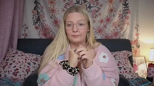 Snapshot of Daisyxoxo_ chatting on October 2025 09:05:02 PM Daisyxoxo  online show from October 2025 09:05:02 PM