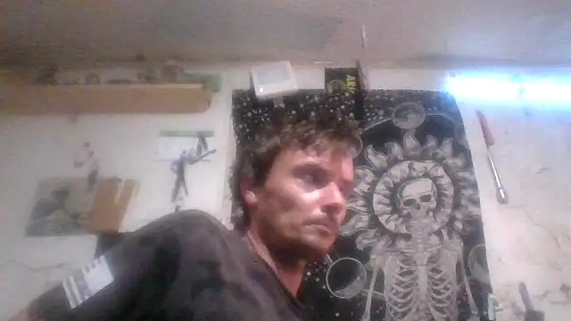 Snapshot of RichardW chatting on September 2025 12:42:01 PM RichardW online show from September 2025 12:42:01 PM