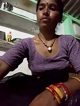 MISS LOVE 001 online show from September 2025 05:24:01 PM