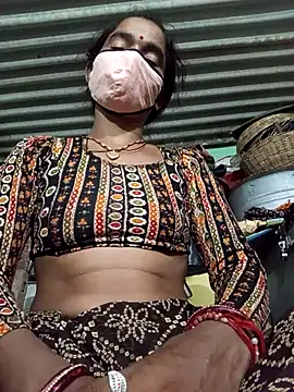 MISS LOVE 001 online show from October 2025 05:25:02 PM