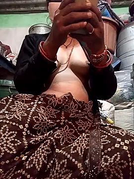 MISS LOVE 001 online show from November 2025 05:00:02 PM