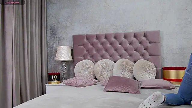 DaryaReed online show from December 2025 05:06:02 AM