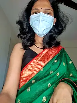 Shivani2002 online show from April 2026 01:59:02 AM