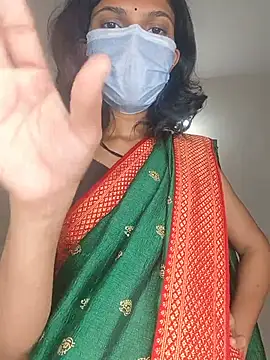 Snapshot of Shivani2002 chatting on July 2026 05:05:02 PM Shivani2002 online show from July 2026 05:05:02 PM