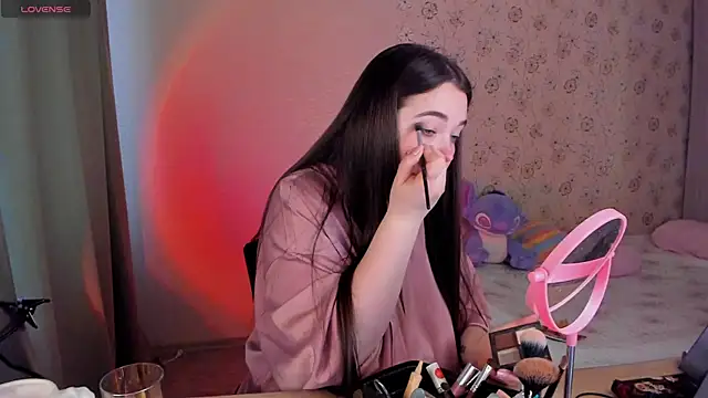 Snapshot of Alice_next_door chatting on April 2026 10:58:01 AM Alice next door online show from April 2026 10:58:01 AM