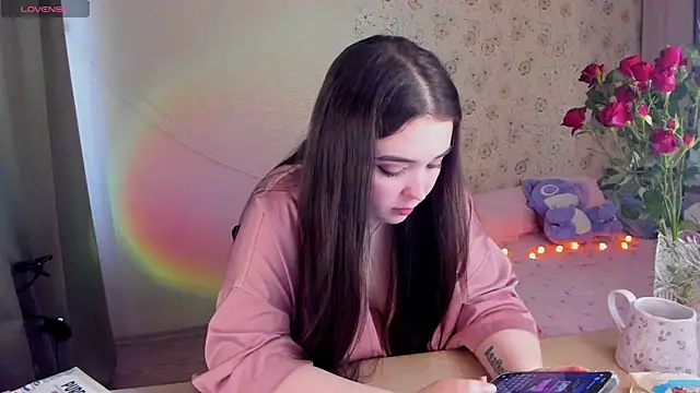 Snapshot of Alice_next_door chatting on April 2026 11:34:01 AM Alice next door online show from April 2026 11:34:01 AM