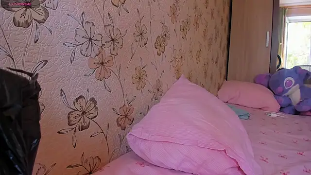 Snapshot of Alice_next_door chatting on May 2026 11:15:02 AM Alice next door online show from May 2026 11:15:02 AM